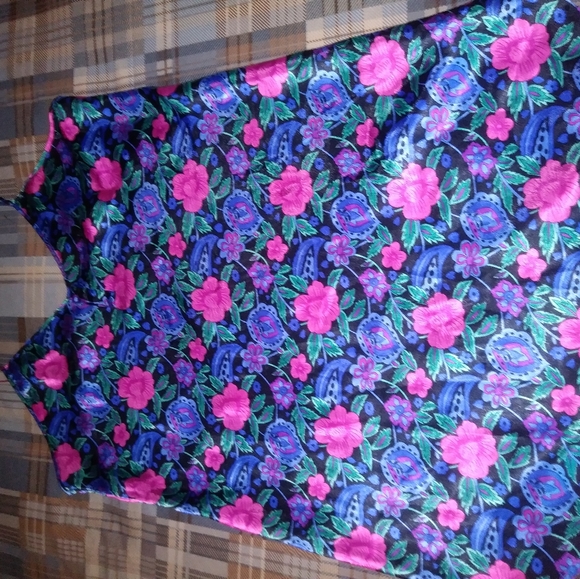 💐Floral nightie-(see entire post) - Picture 4 of 9